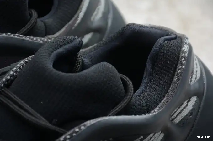 Black Adidas 700 V3 Yeezy Boost H67799 0603